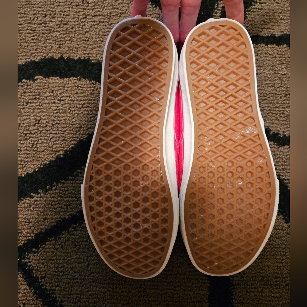 Vans - Picture 7 of 8